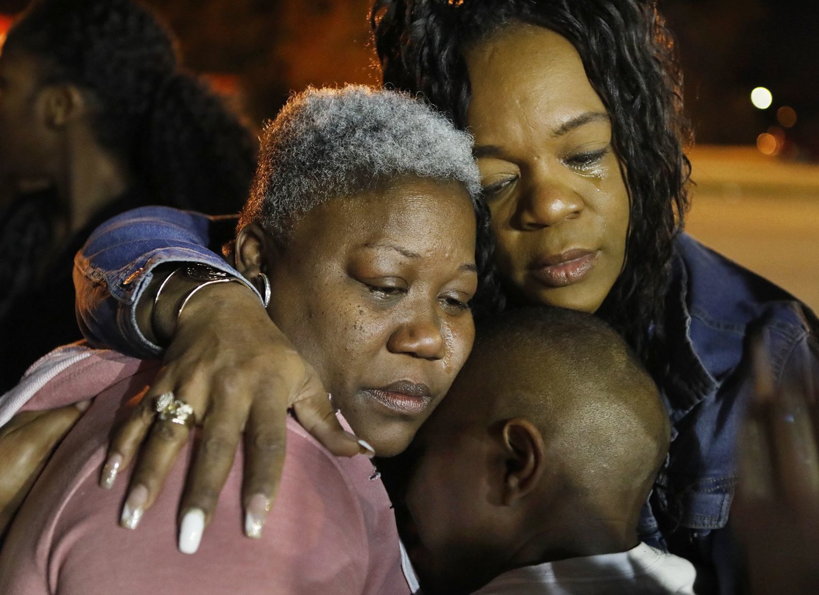 Vigil held for Washington Park auxiliary officer - 'a good man'